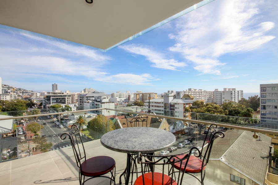 To Let 2 Bedroom Property for Rent in Sea Point Western Cape